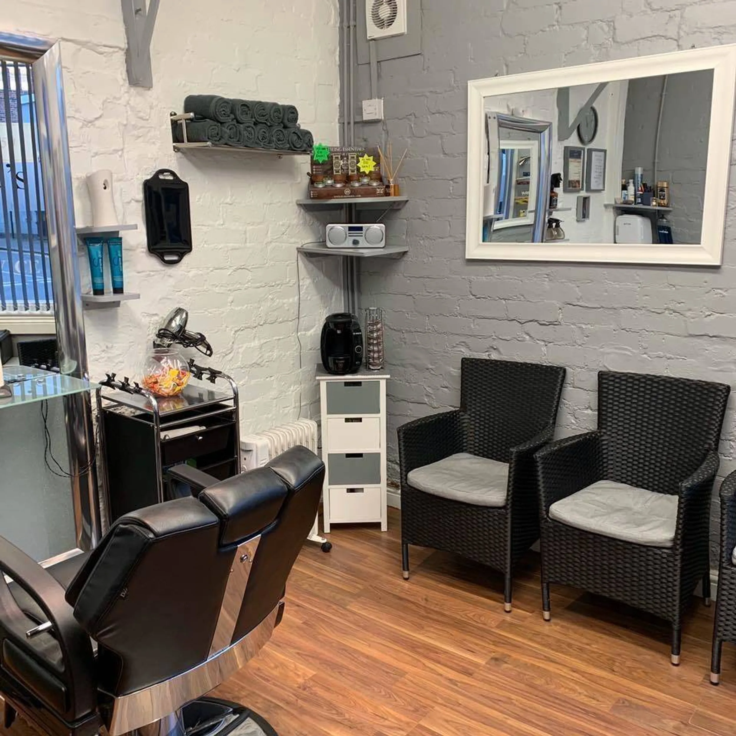 Giuseppes Gents Hair